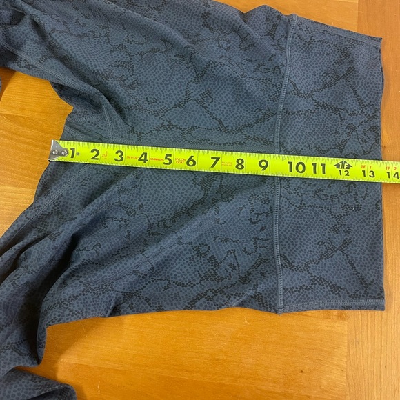 Allfenix blue gray reptile print leggings medium - Picture 10 of 12